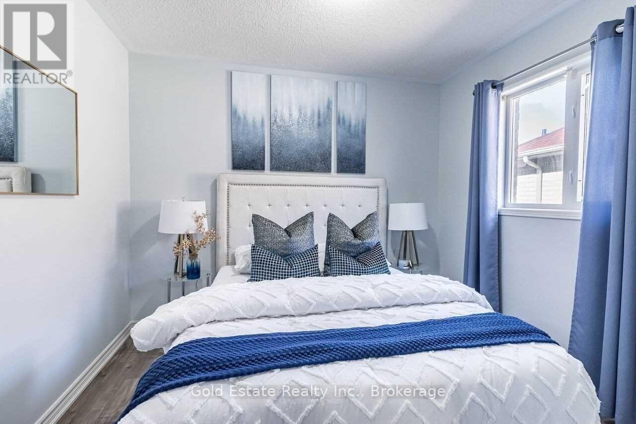 45 Rotunda Street, Brampton, ON - Indoor Photo Showing Bedroom