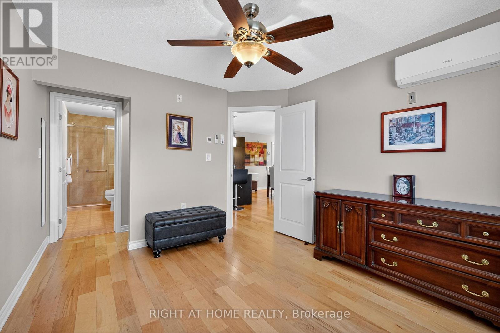 Master bedroom - 306 - 141 Potts Private, Ottawa, ON - Indoor Photo Showing Other Room