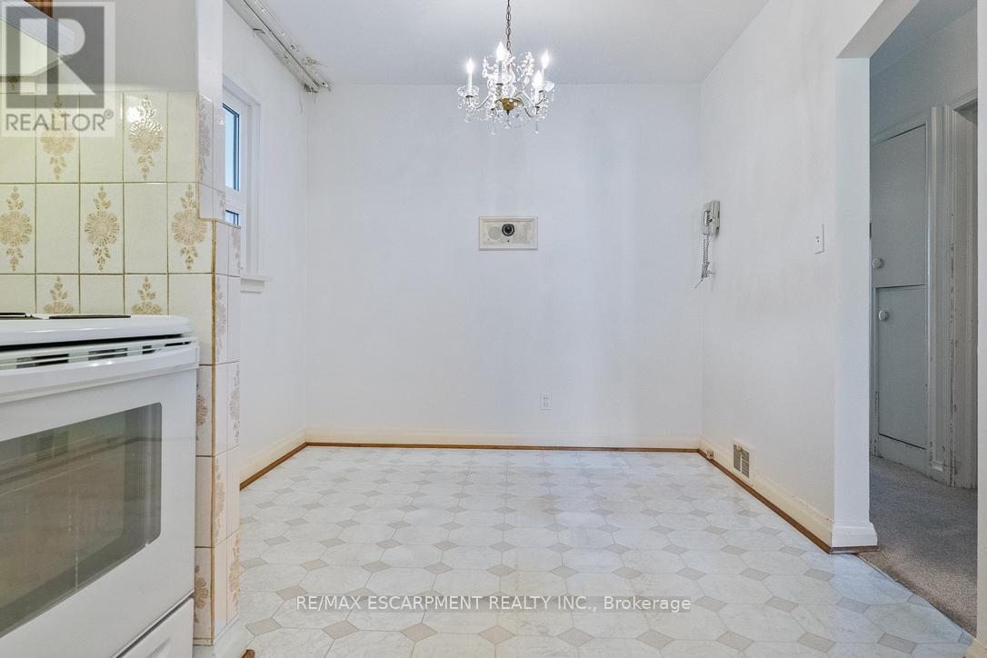 2510 Donnavale Drive, Mississauga, ON - Indoor Photo Showing Other Room