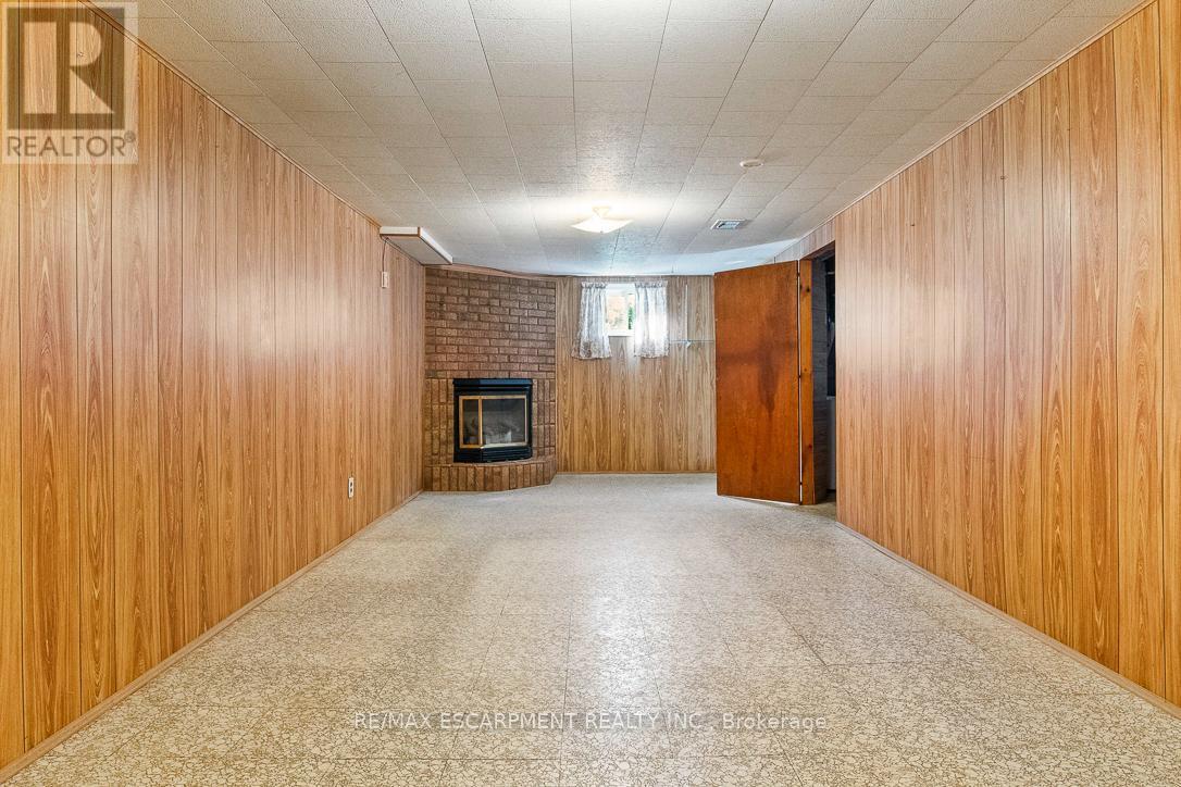 2510 Donnavale Drive, Mississauga, ON - Indoor Photo Showing Other Room With Fireplace