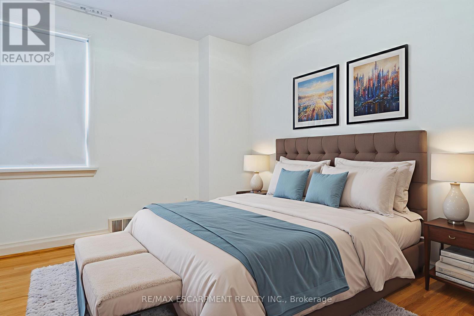2510 Donnavale Drive, Mississauga, ON - Indoor Photo Showing Bedroom