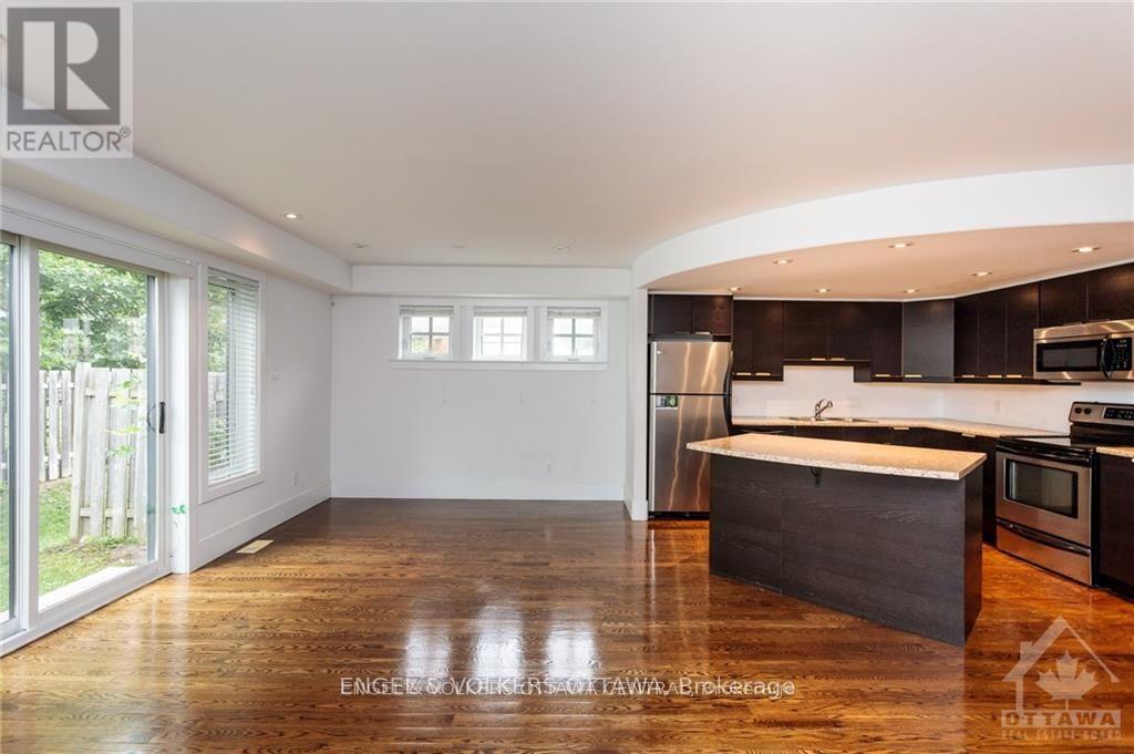 140 Montauk Pvt, Ottawa, ON - Indoor Photo Showing Kitchen