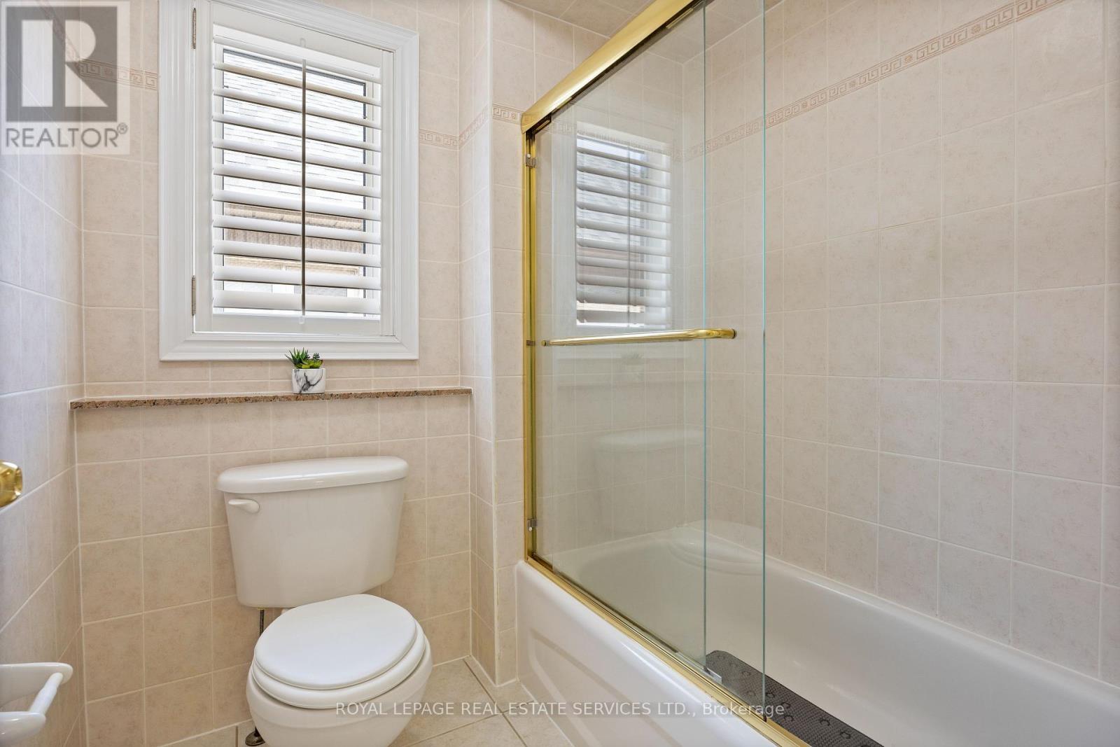 96 Bradgate Drive, Markham, ON - Indoor Photo Showing Bathroom