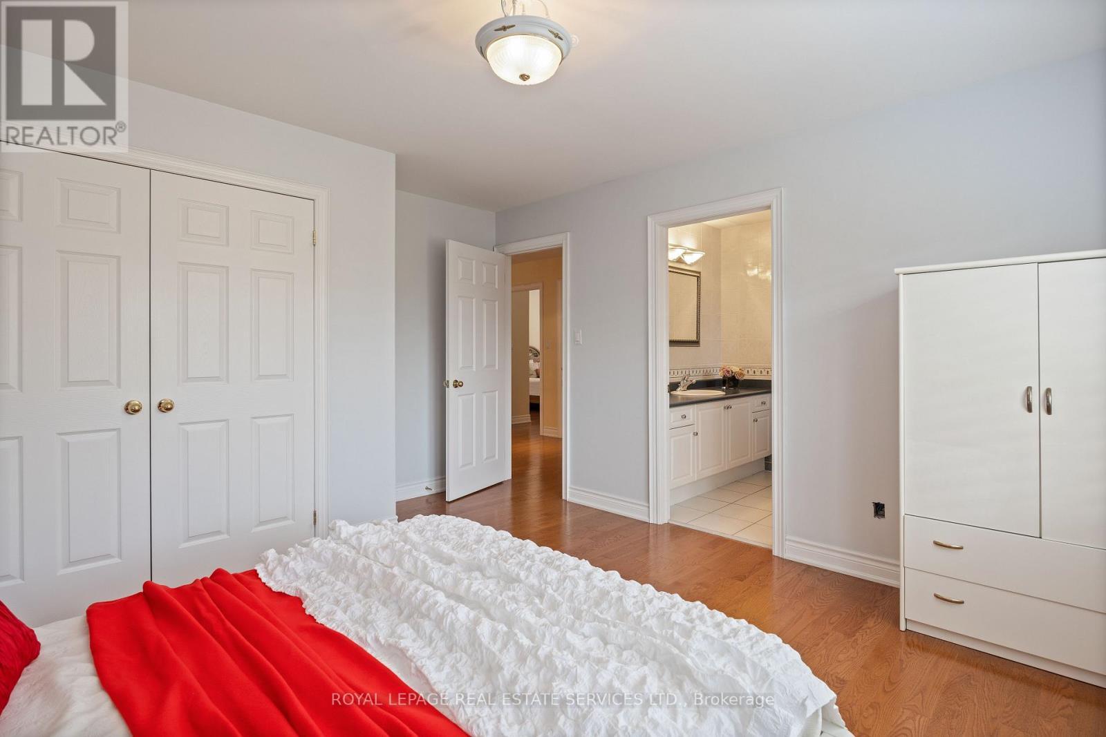 96 Bradgate Drive, Markham, ON - Indoor Photo Showing Bedroom