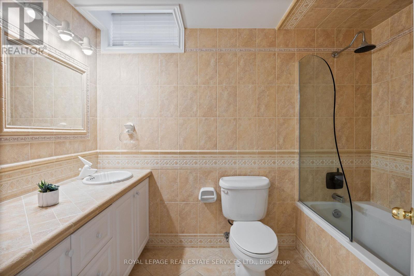 96 Bradgate Drive, Markham, ON - Indoor Photo Showing Bathroom
