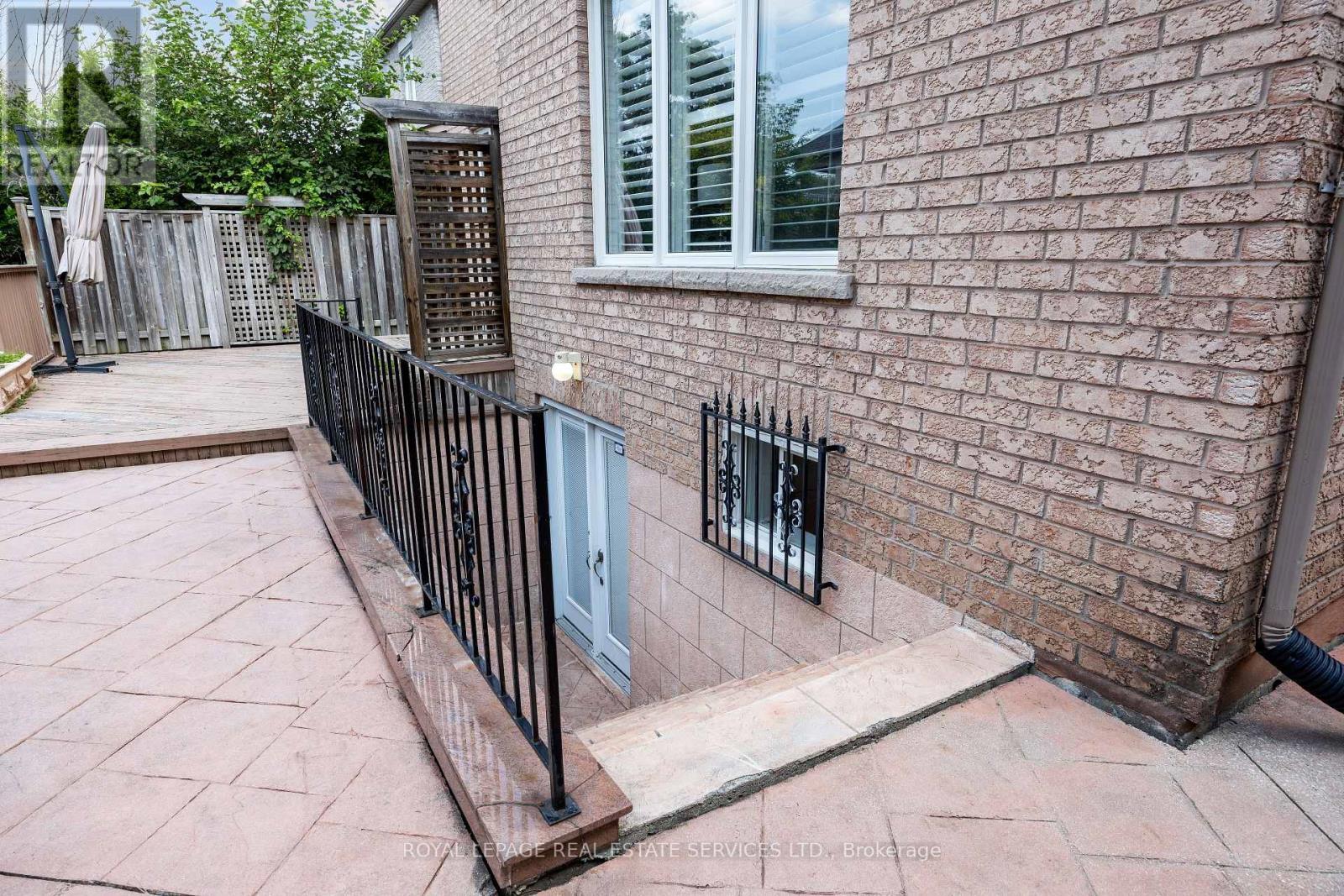 96 Bradgate Drive, Markham, ON - Outdoor With Exterior