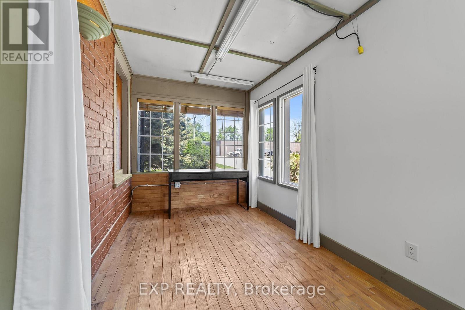 137 Fried Street, Bluewater (Dashwood), ON - Indoor Photo Showing Other Room