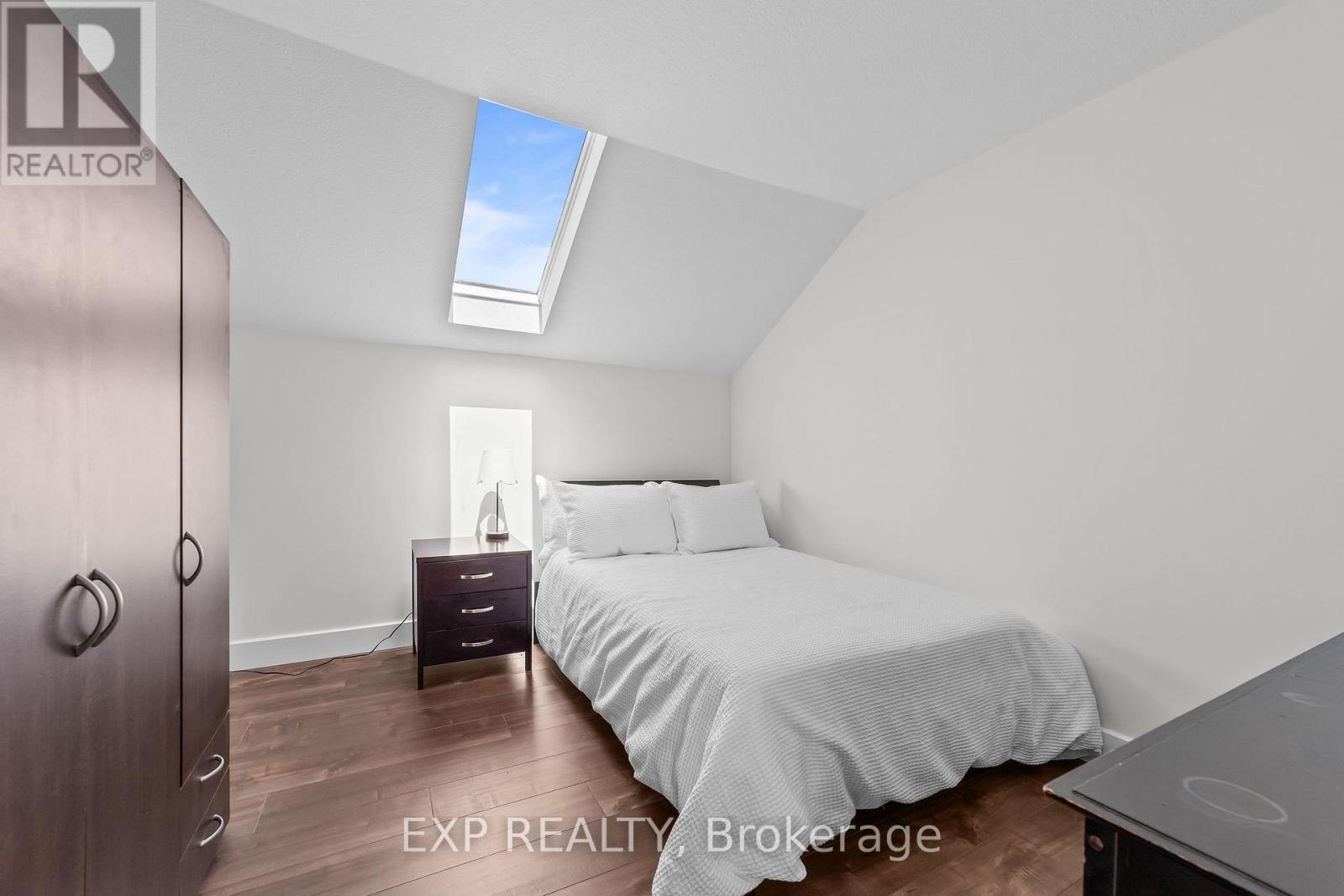 137 Fried Street, Bluewater (Dashwood), ON - Indoor Photo Showing Bedroom