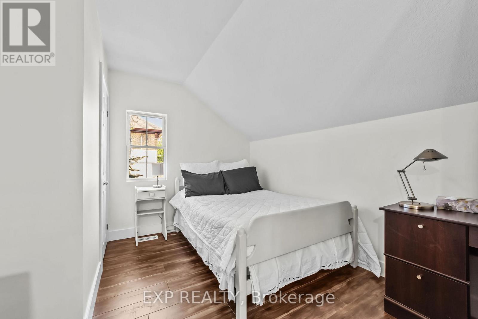137 Fried Street, Bluewater (Dashwood), ON - Indoor Photo Showing Bedroom
