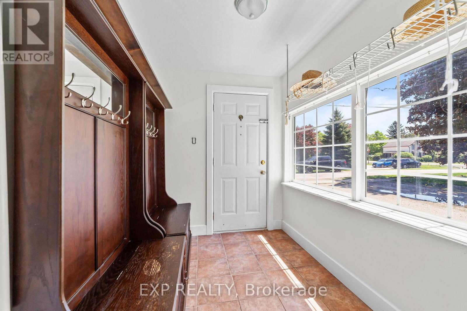 137 Fried Street, Bluewater (Dashwood), ON - Indoor Photo Showing Other Room