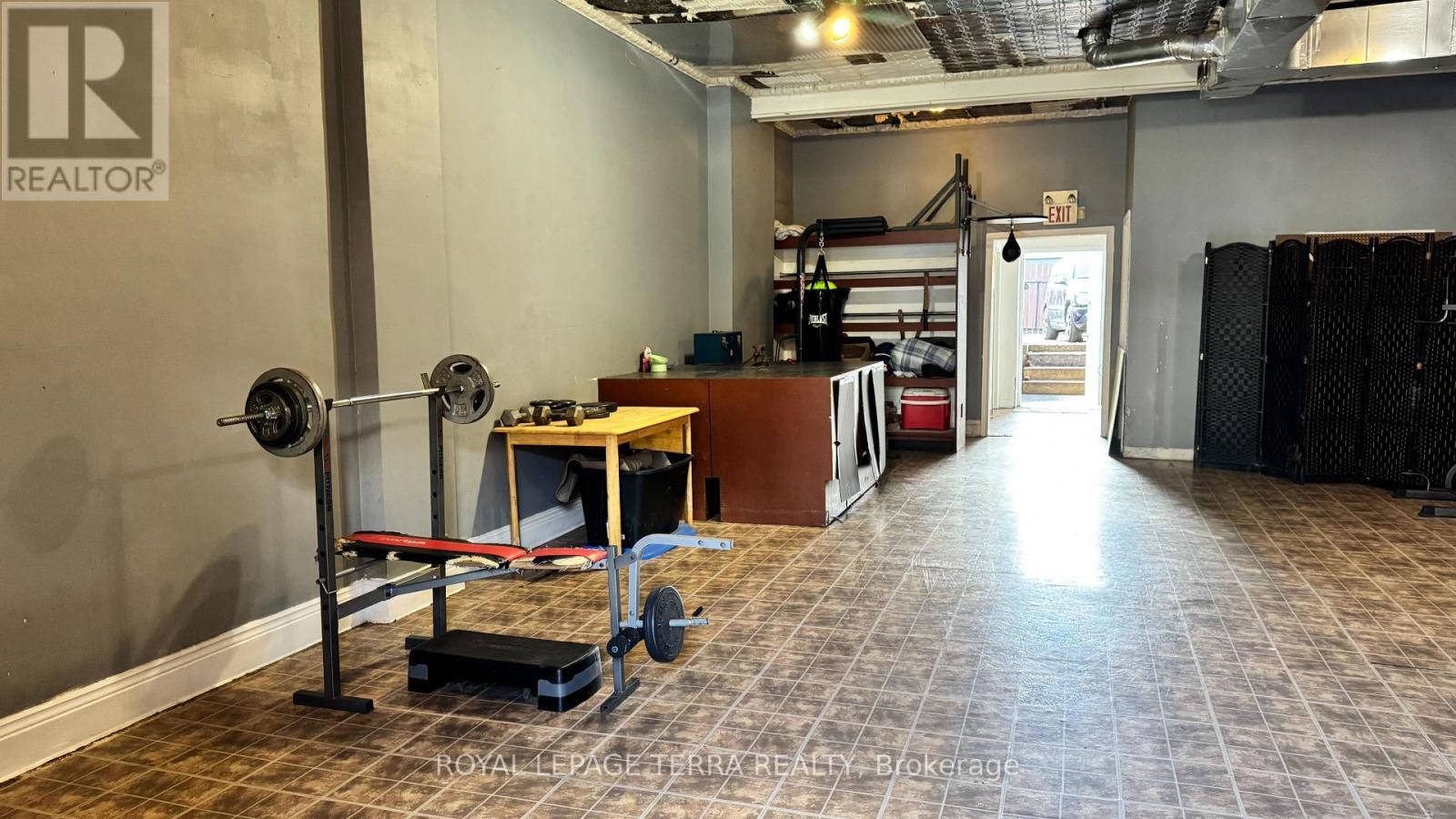 772 Barton Street E, Hamilton, ON