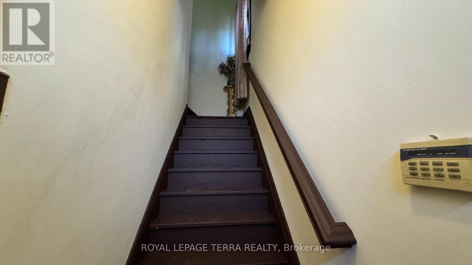 772 Barton Street E, Hamilton, ON