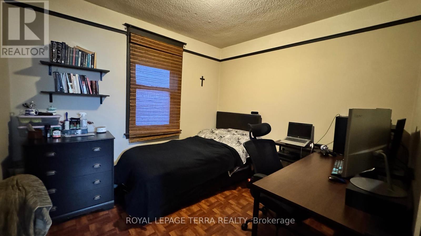 772 Barton Street E, Hamilton, ON