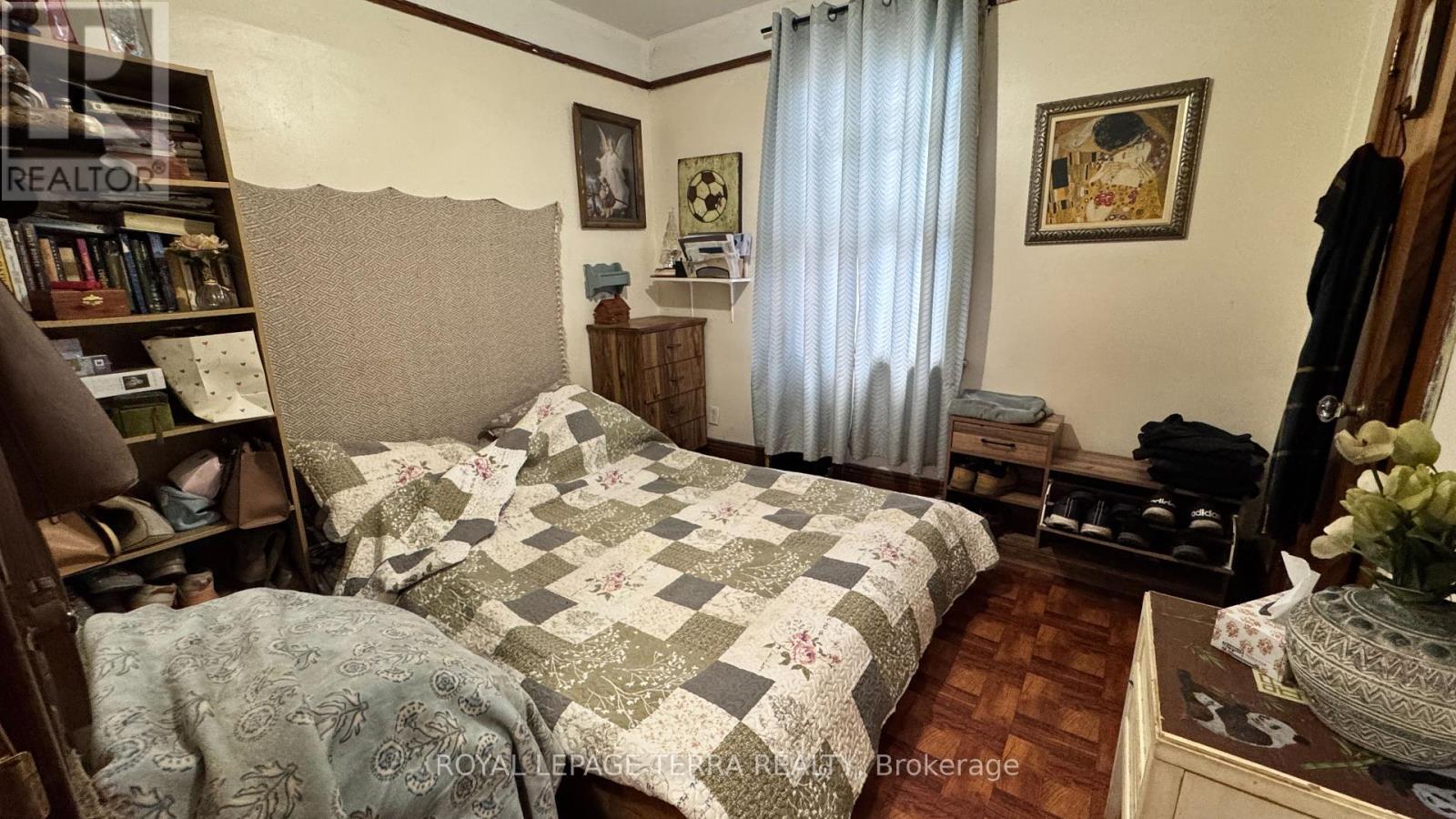 772 Barton Street E, Hamilton, ON