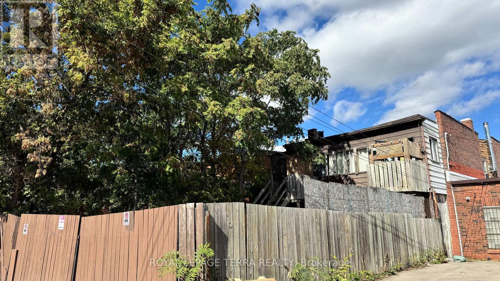 772 Barton Street E, Hamilton, ON