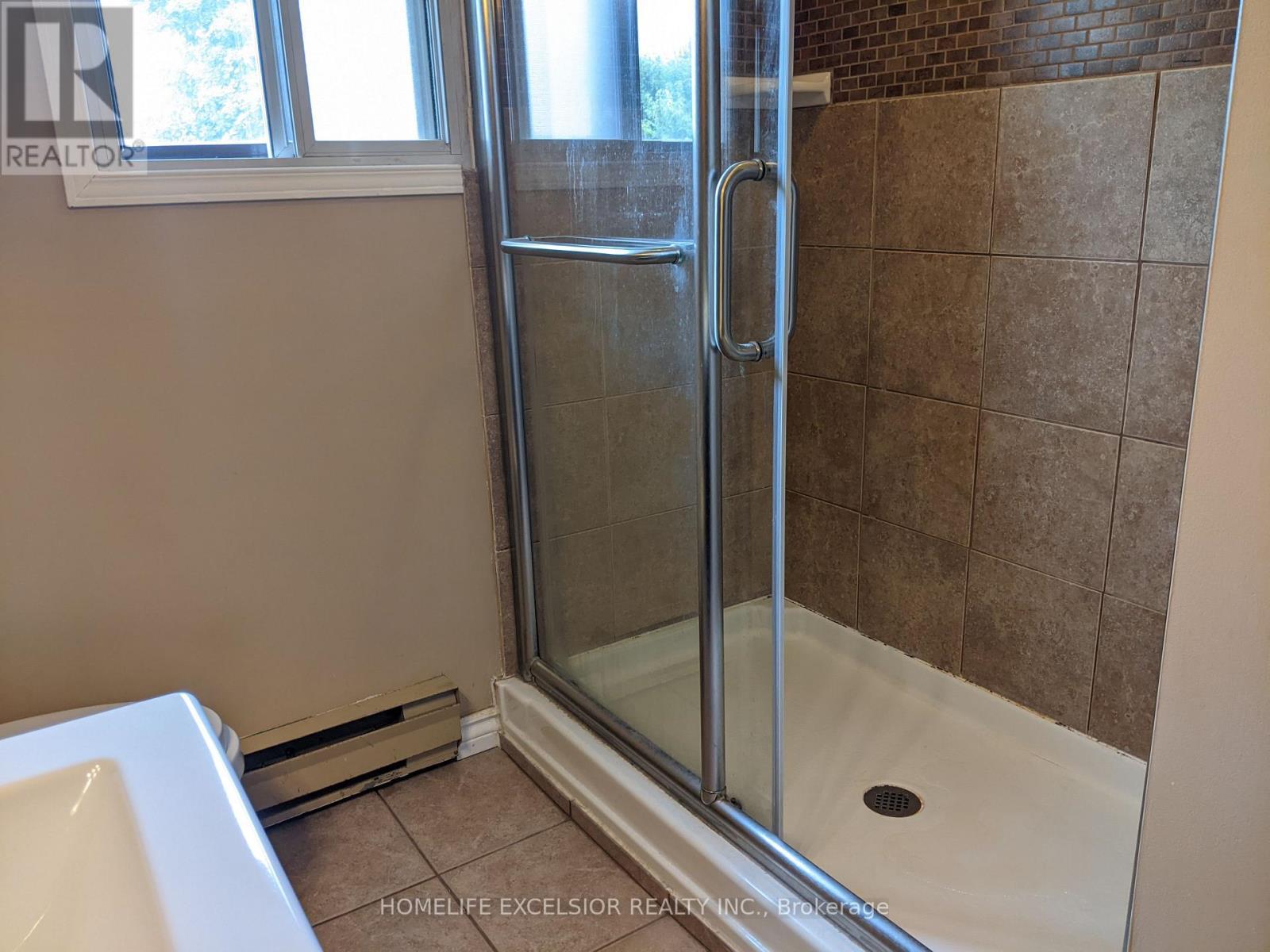 1478 Simcoe Street N, Oshawa, ON