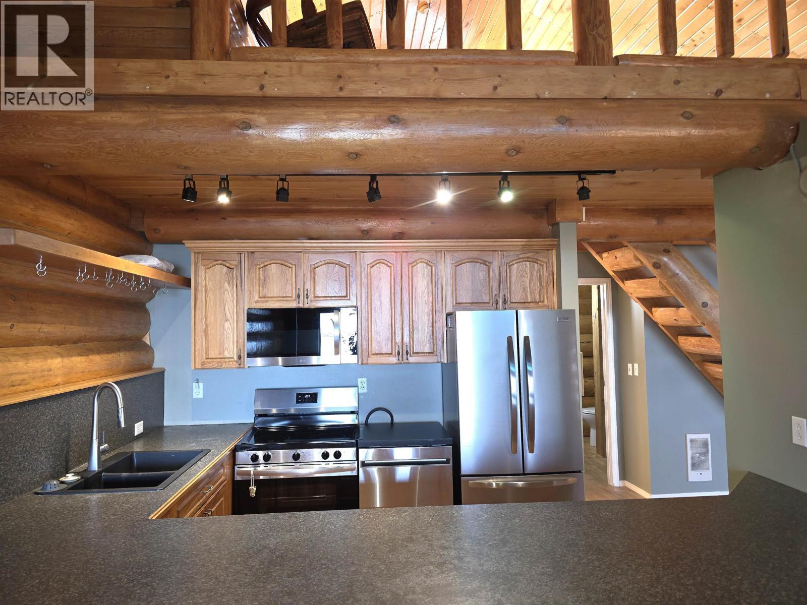 7008 York Drive, Vanderhoof, BC - Indoor Photo Showing Kitchen With Double Sink