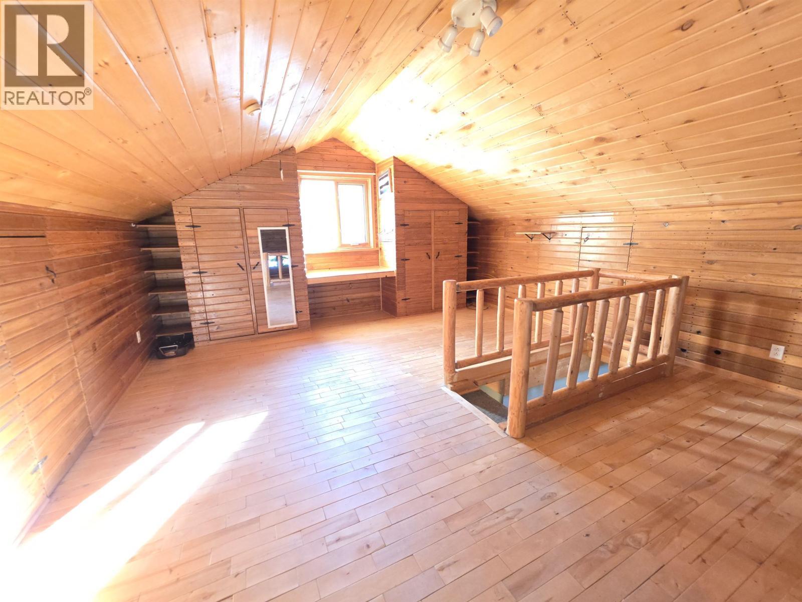 7008 York Drive, Vanderhoof, BC - Indoor Photo Showing Other Room