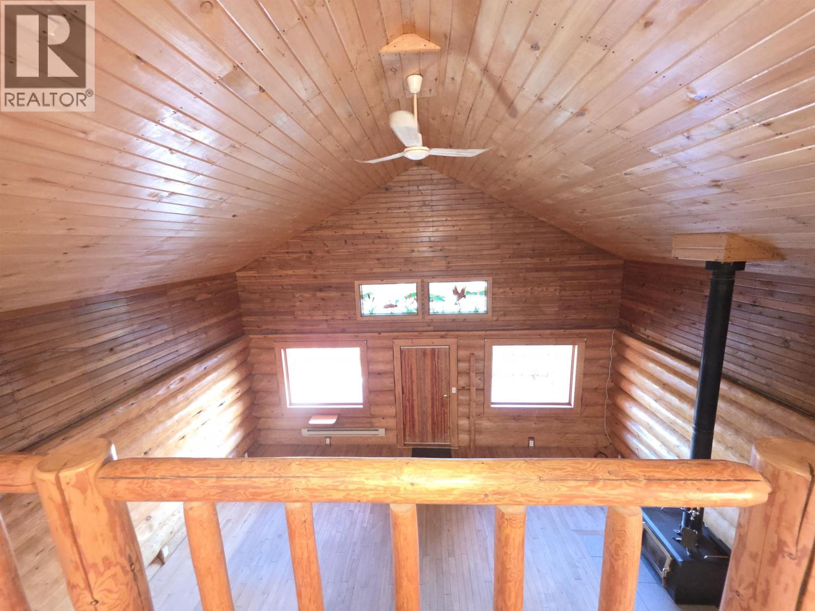 7008 York Drive, Vanderhoof, BC - Indoor Photo Showing Other Room