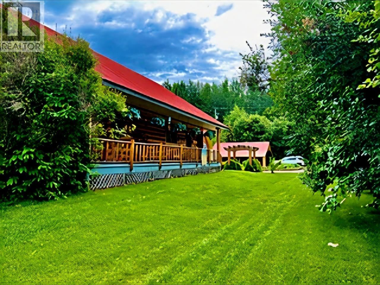 7008 York Drive, Vanderhoof, BC - Outdoor