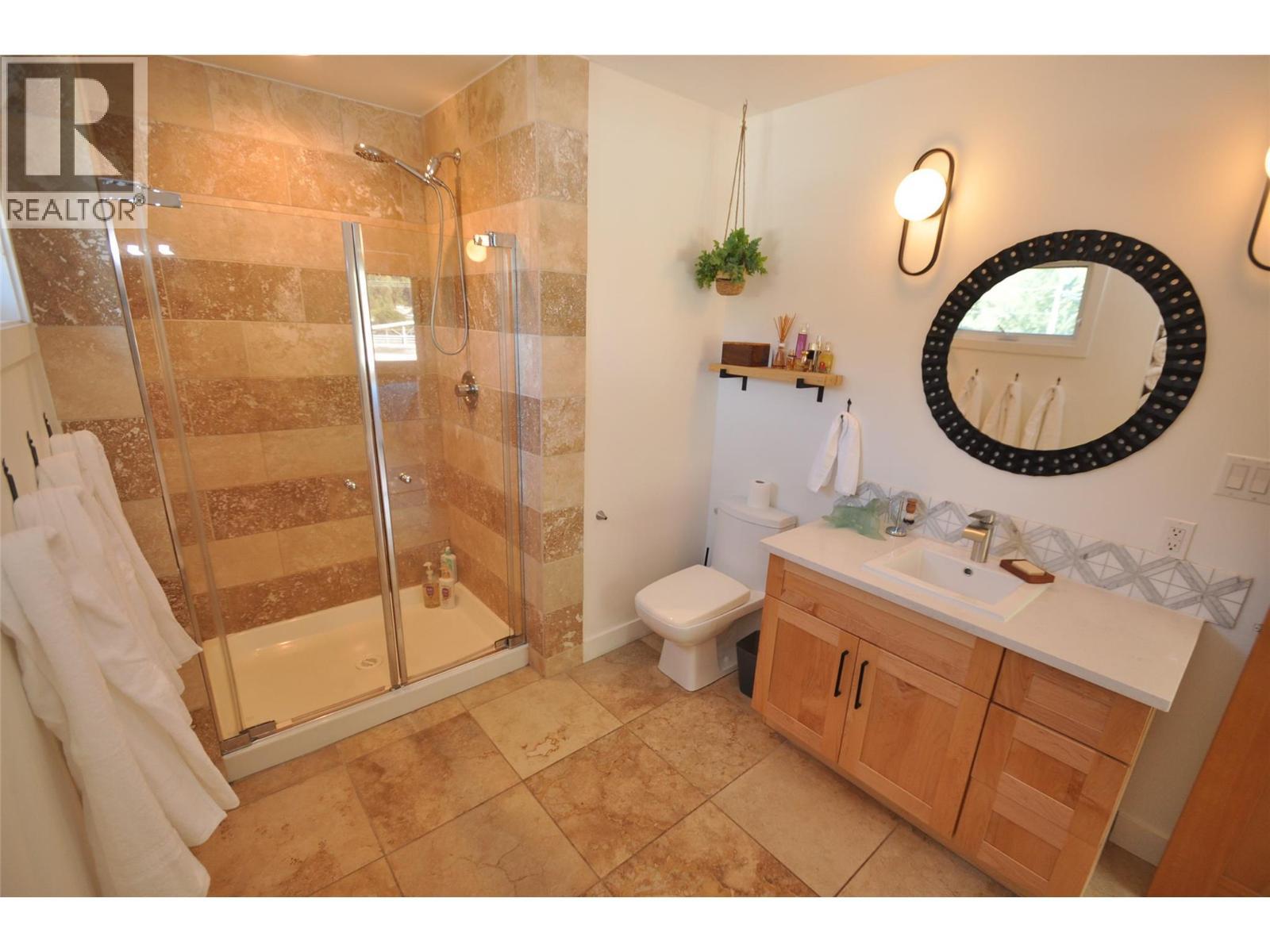 Ensuite - 1211 Front Street, Nelson, BC - Indoor Photo Showing Bathroom