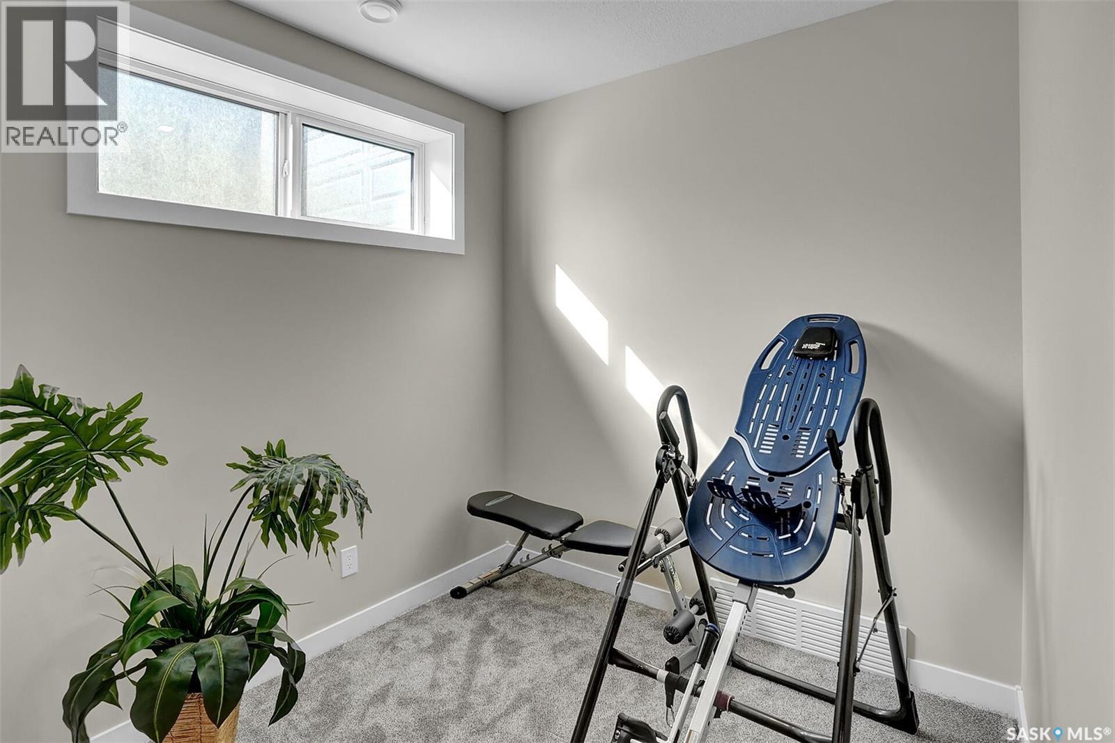4244 Elderberry Crescent E, Regina, SK - Indoor Photo Showing Other Room