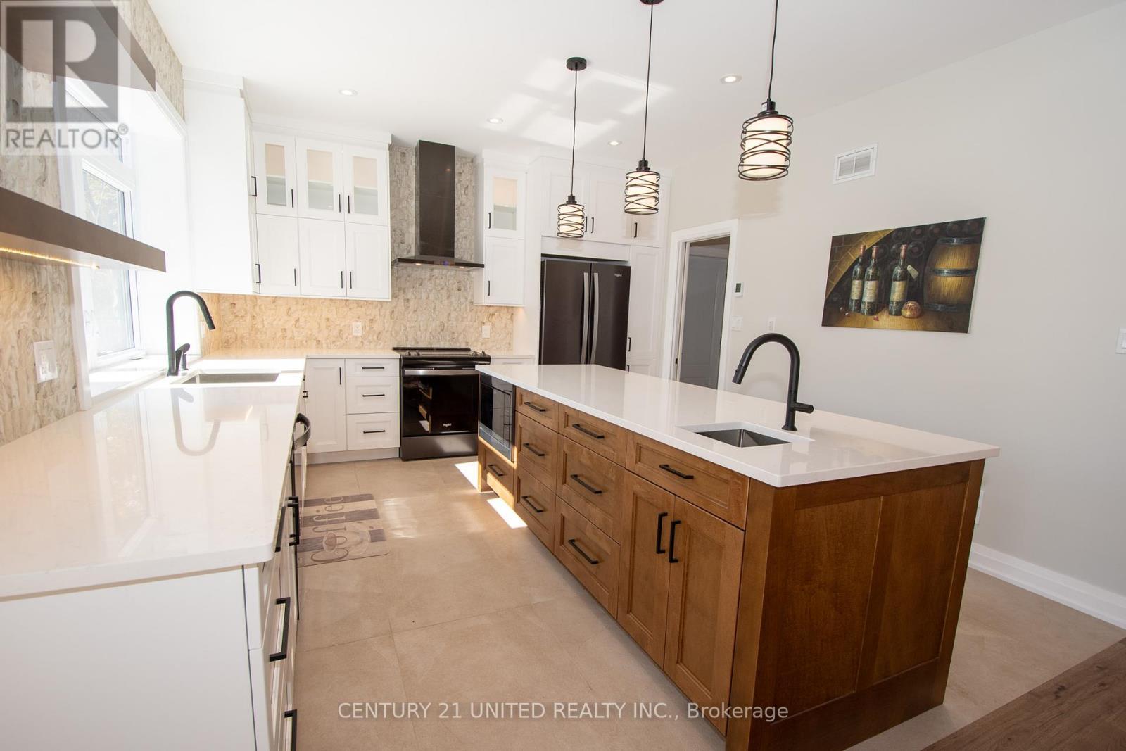 318 County Road 47, Havelock-Belmont-Methuen (Belmont-Methuen), ON - Indoor Photo Showing Kitchen With Upgraded Kitchen