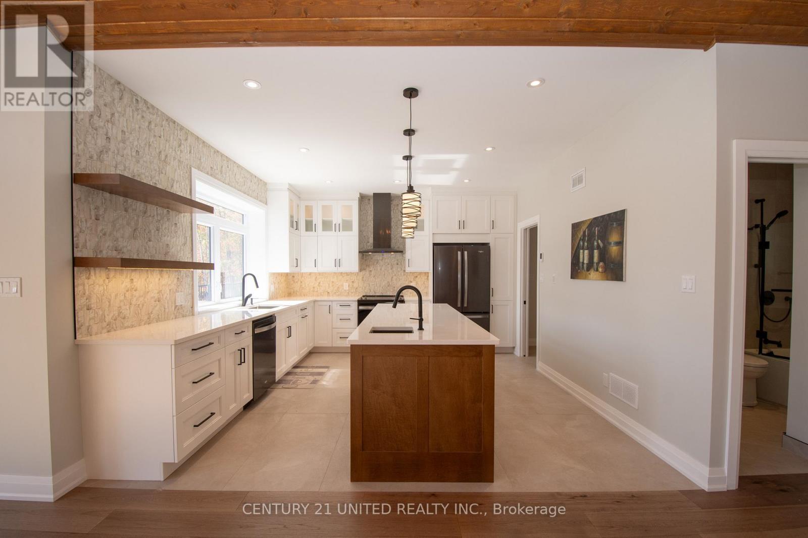 318 County Road 47, Havelock-Belmont-Methuen (Belmont-Methuen), ON - Indoor Photo Showing Kitchen With Upgraded Kitchen