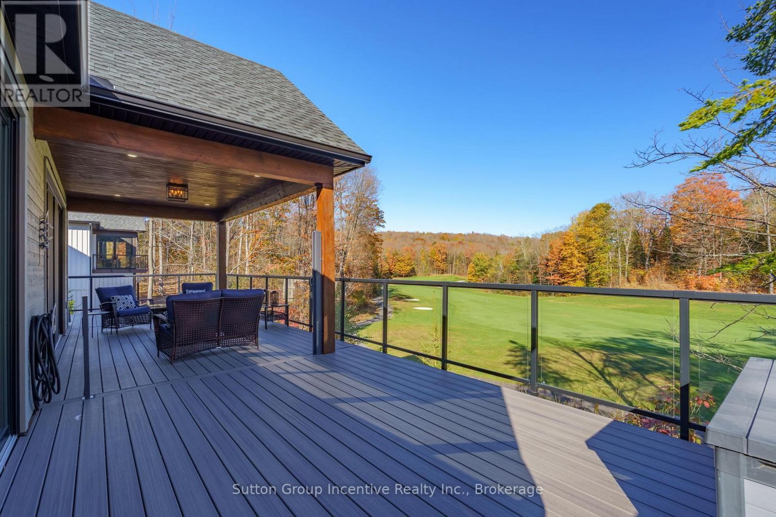 24 St Georges Court, Huntsville (Chaffey), ON - Outdoor With Deck Patio Veranda With Exterior
