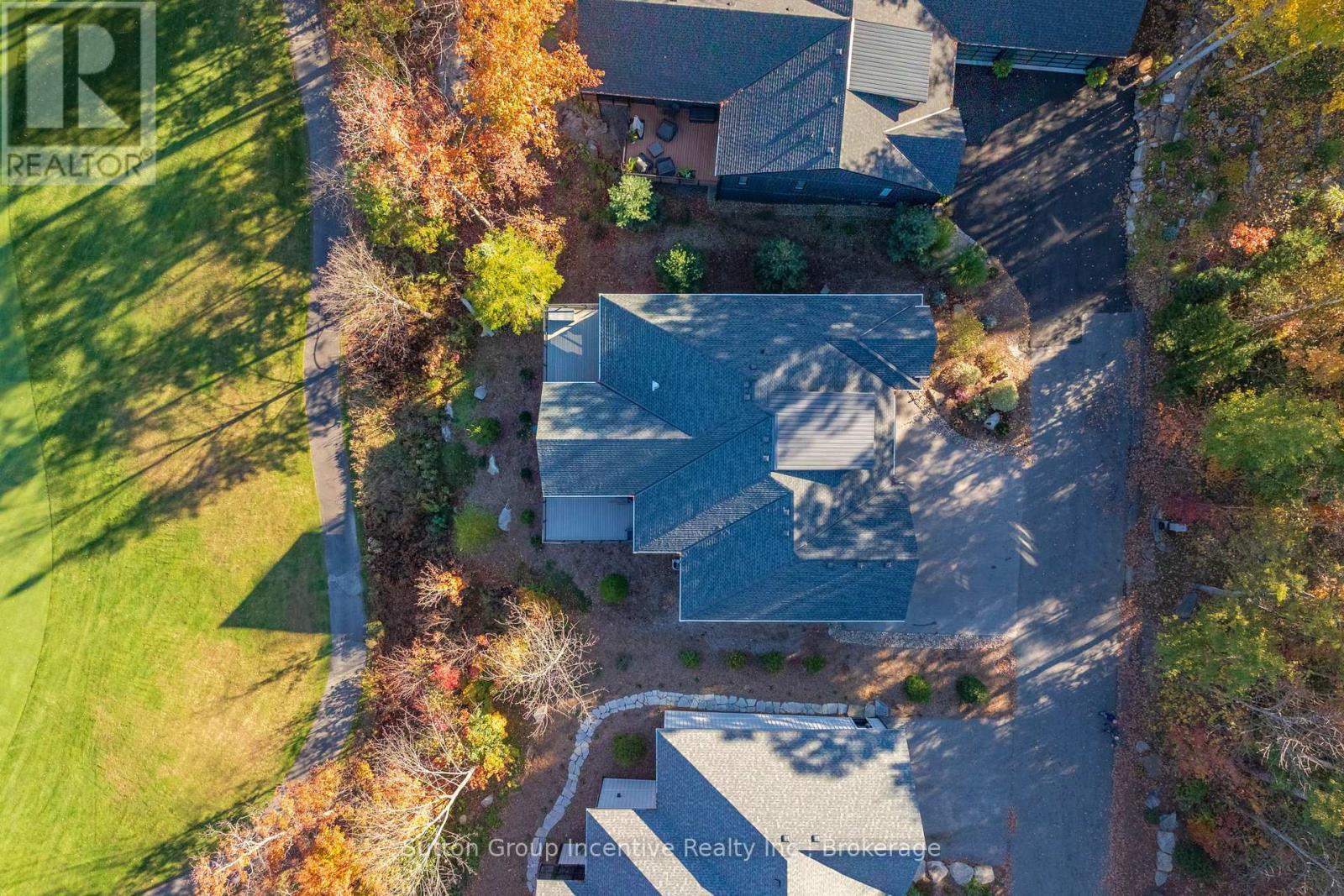 24 St Georges Court, Huntsville (Chaffey), ON - Outdoor With View