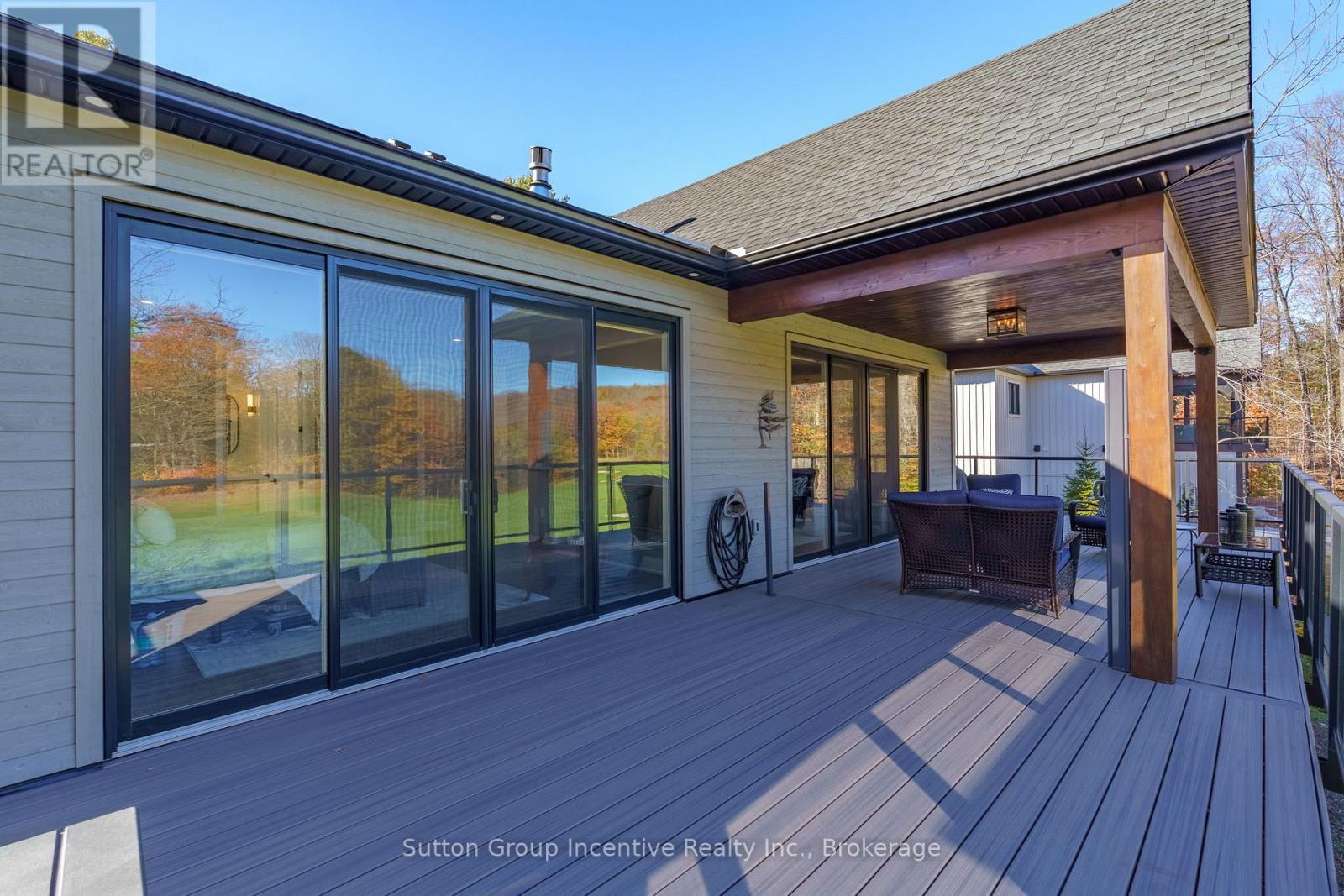 24 St Georges Court, Huntsville (Chaffey), ON - Outdoor With Deck Patio Veranda With Exterior