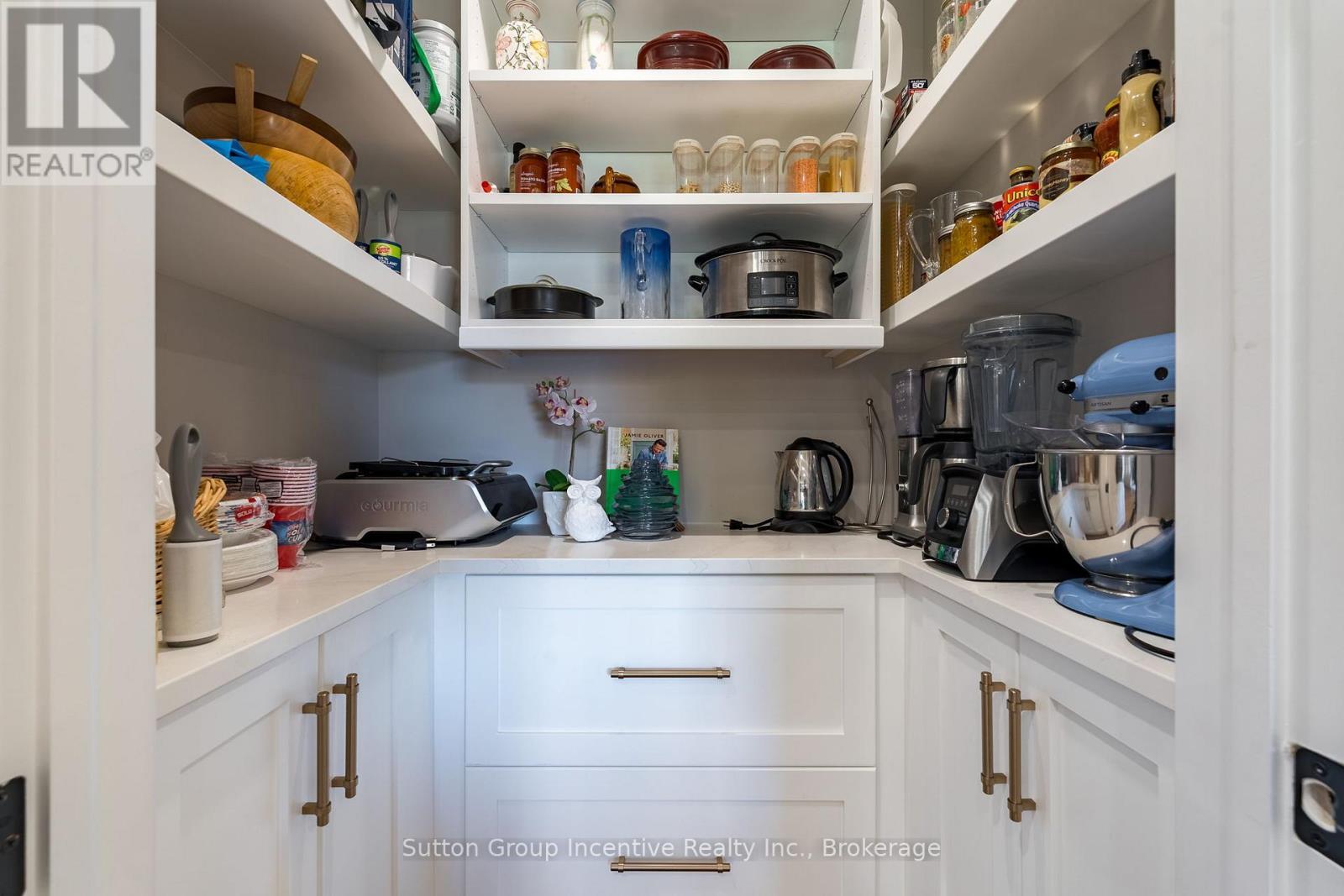 24 St Georges Court, Huntsville (Chaffey), ON - Indoor