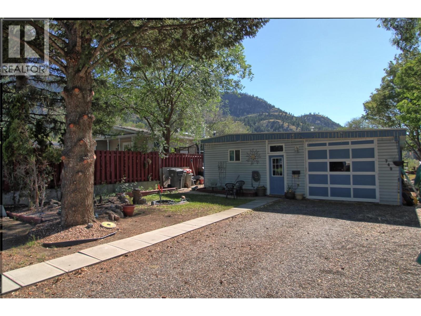 749 Klahanie Drive, Kamloops, BC