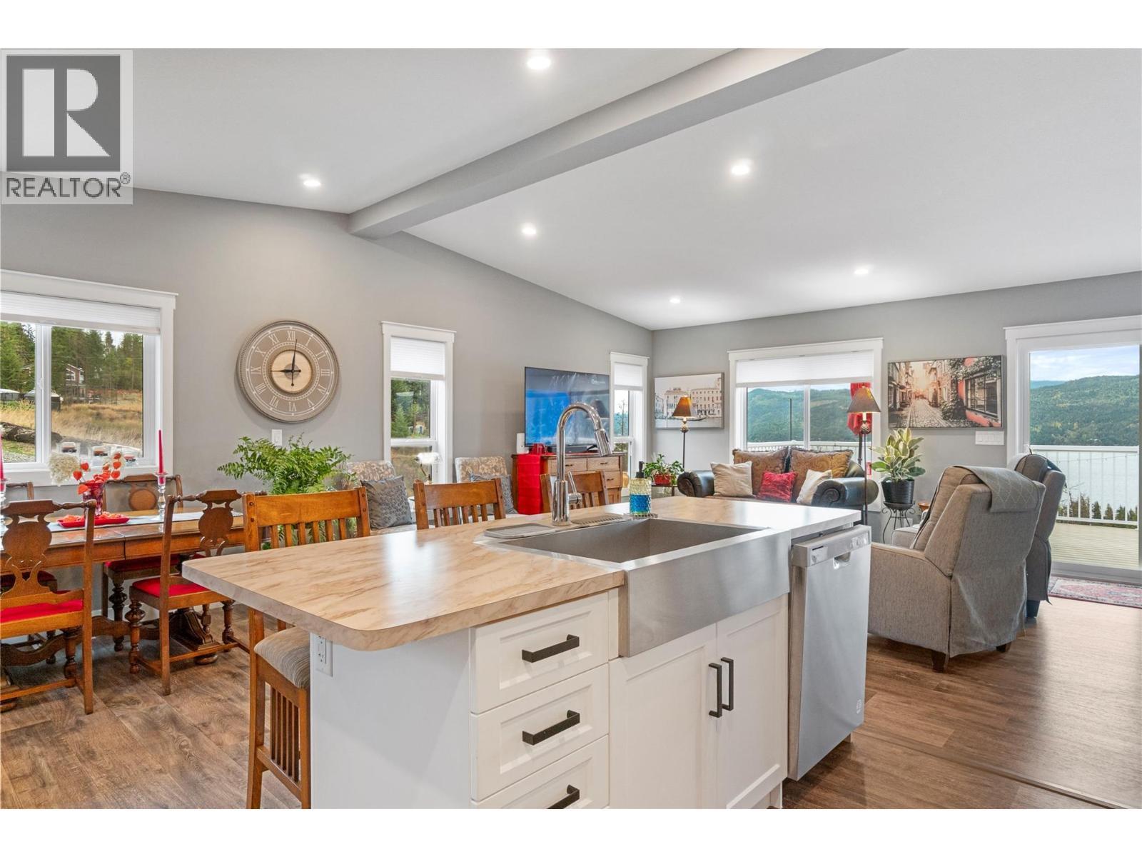 5208 Celista Place, Celista, BC