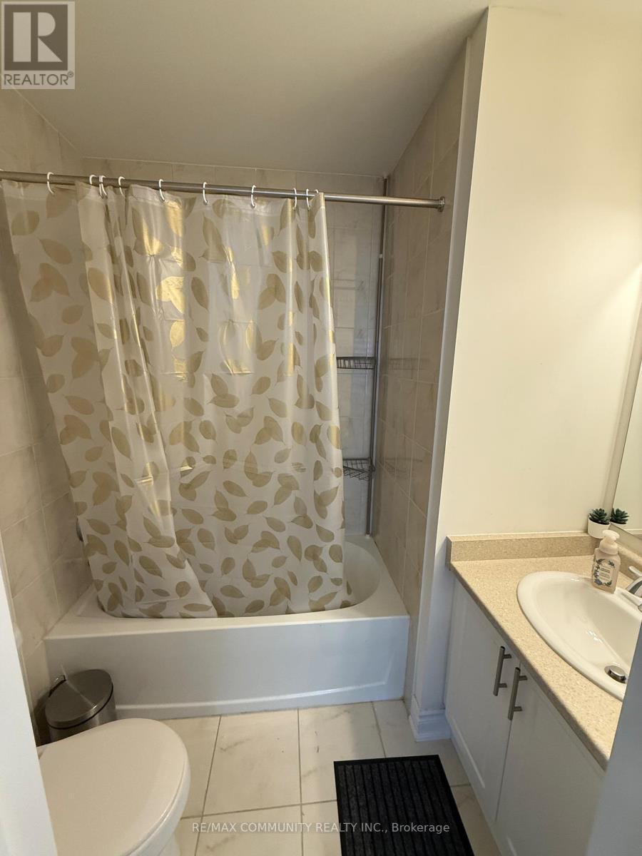 Coach House - 337 William Forster Road, Markham, ON - Indoor Photo Showing Bathroom