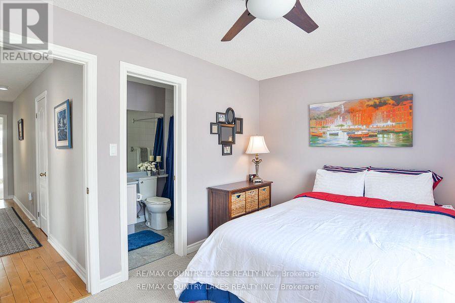 15 - 24 Laguna Parkway, Ramara, ON - Indoor Photo Showing Bedroom