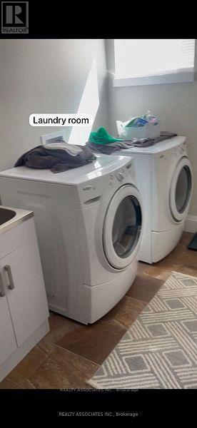 Basement-1Br - 20 Beaucourt Road, Hamilton, ON - Indoor Photo Showing Laundry Room