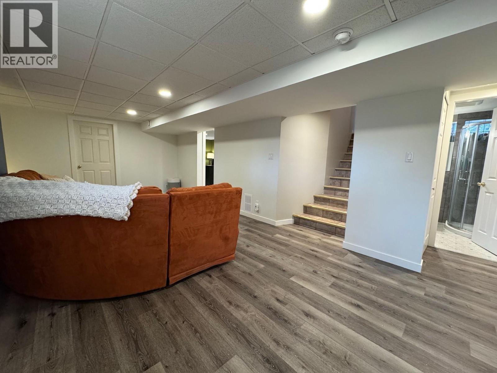 1556 Duncan Avenue E, Penticton, BC - Indoor