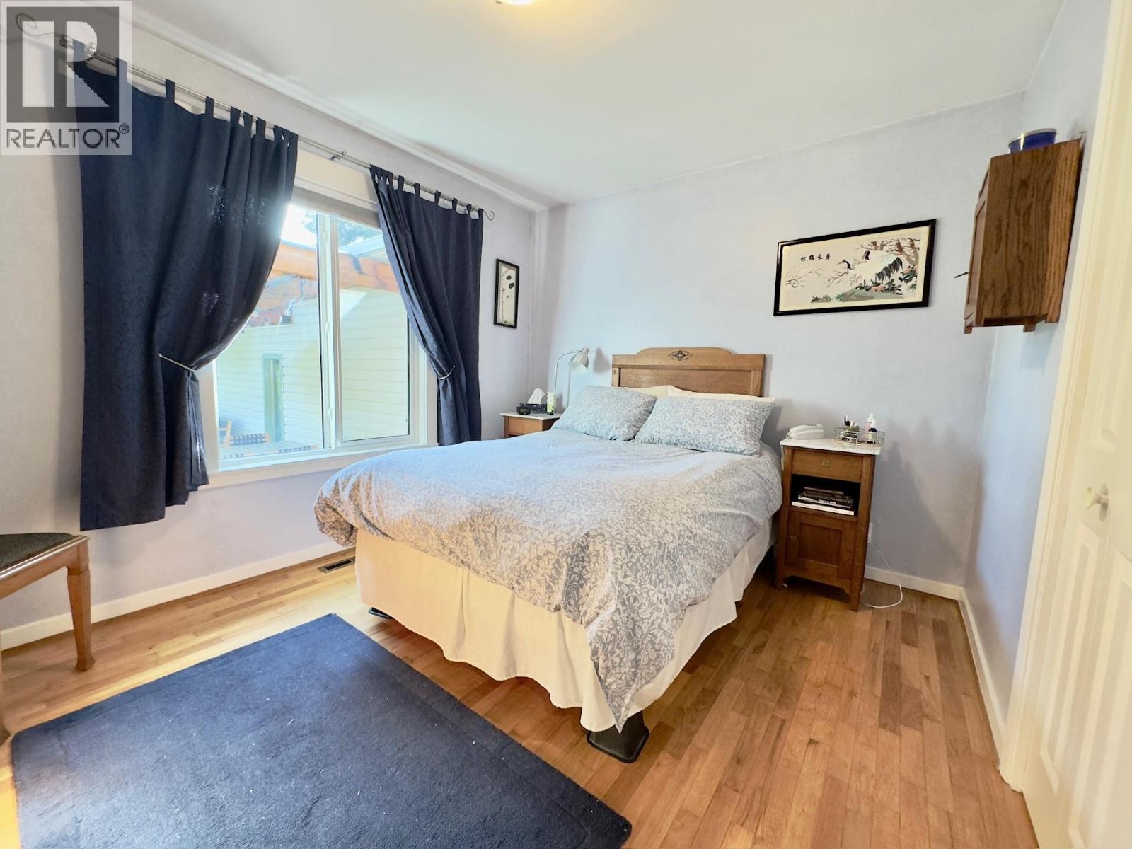 1556 Duncan Avenue E, Penticton, BC - Indoor Photo Showing Bedroom