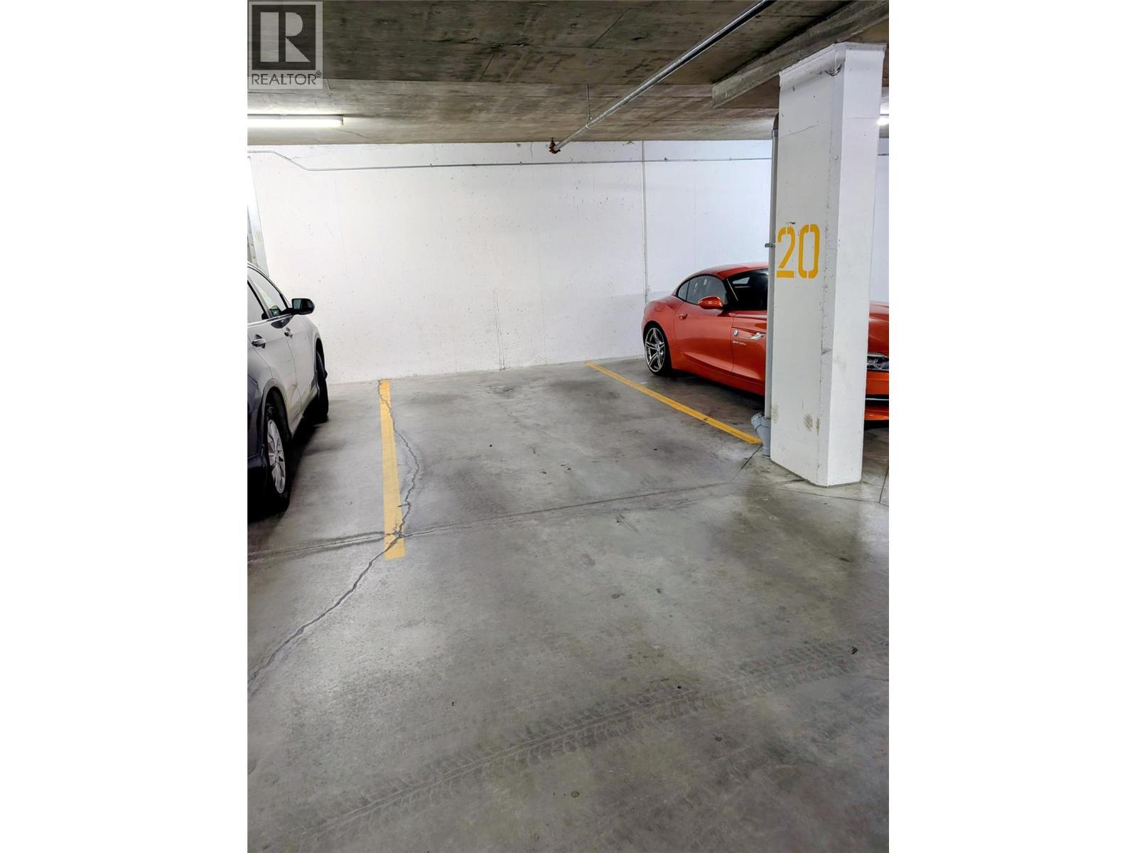 3205 Skyview Lane Unit# 205, West Kelowna, BC - Indoor Photo Showing Garage