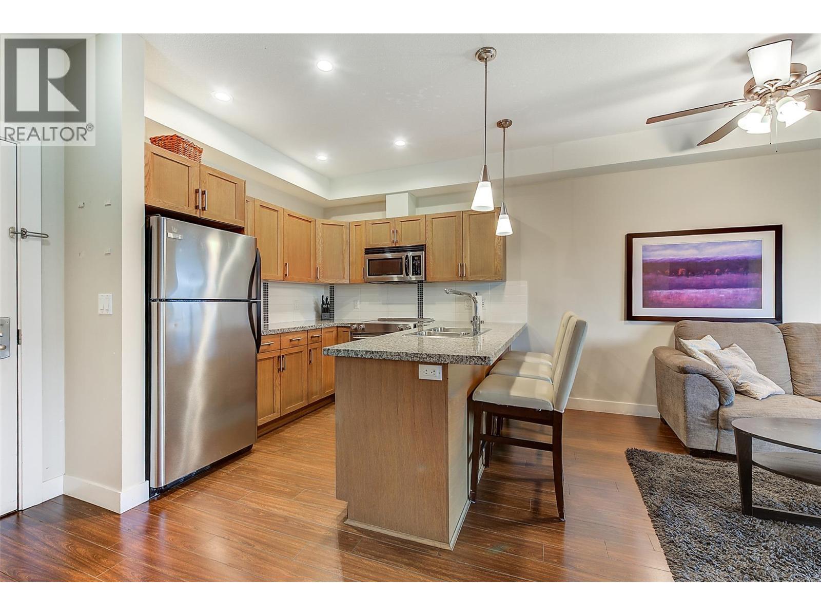 3205 Skyview Lane Unit# 205, West Kelowna, BC - Indoor Photo Showing Kitchen With Stainless Steel Kitchen