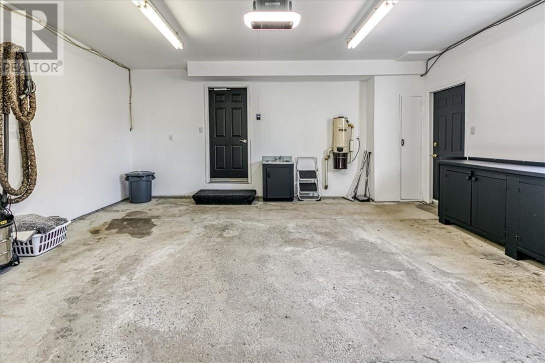 92 Ravina Avenue, Garson, ON - Indoor Photo Showing Garage