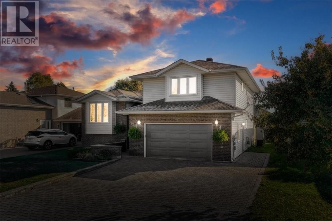 92 Ravina Avenue, Garson, ON - Outdoor