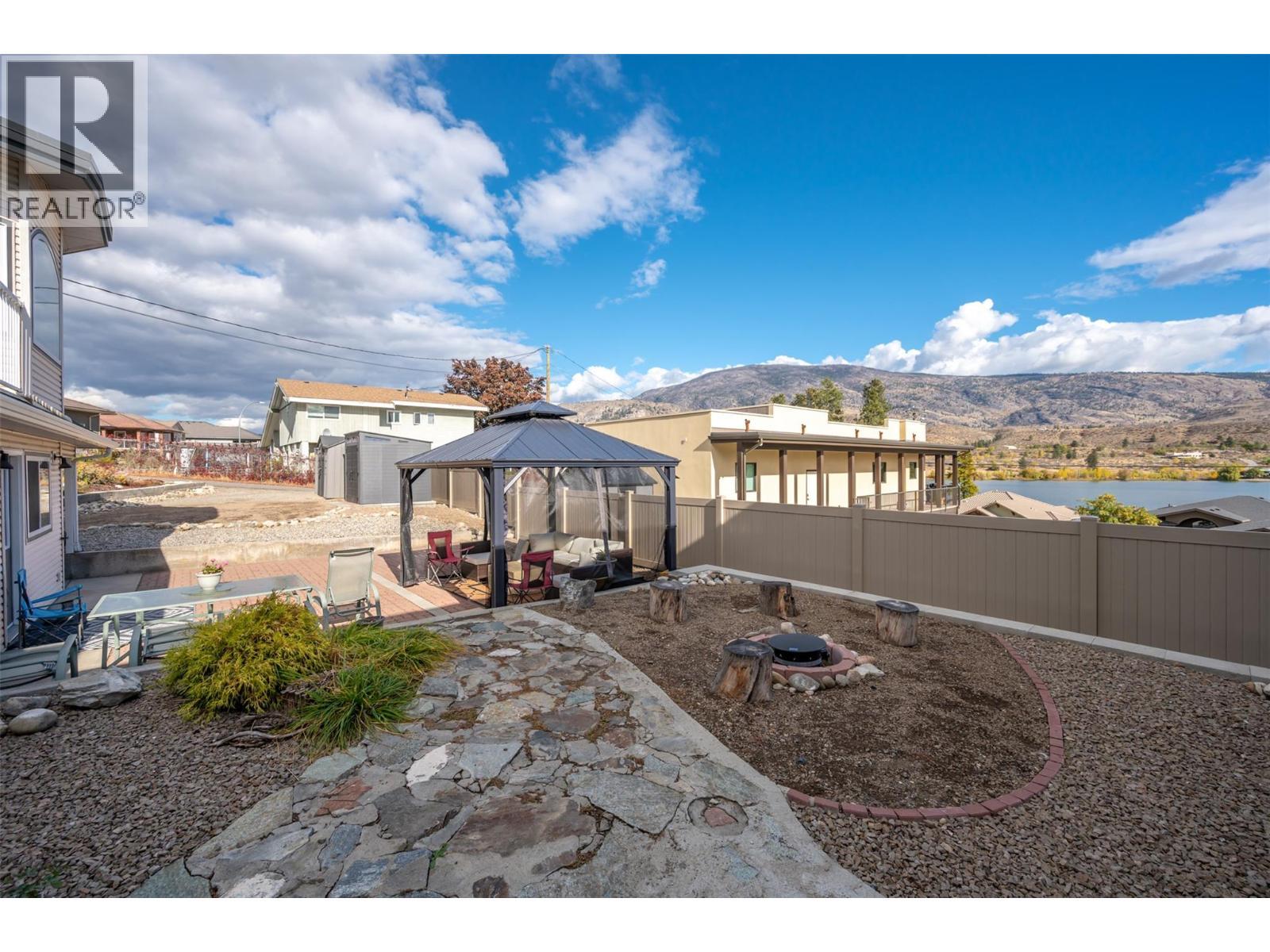 6764 Lakeside Drive, Oliver, BC - Outdoor