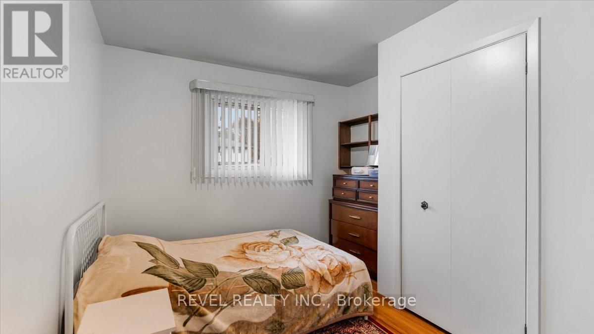 12 Chown Crescent, Belleville, ON - Indoor Photo Showing Bedroom