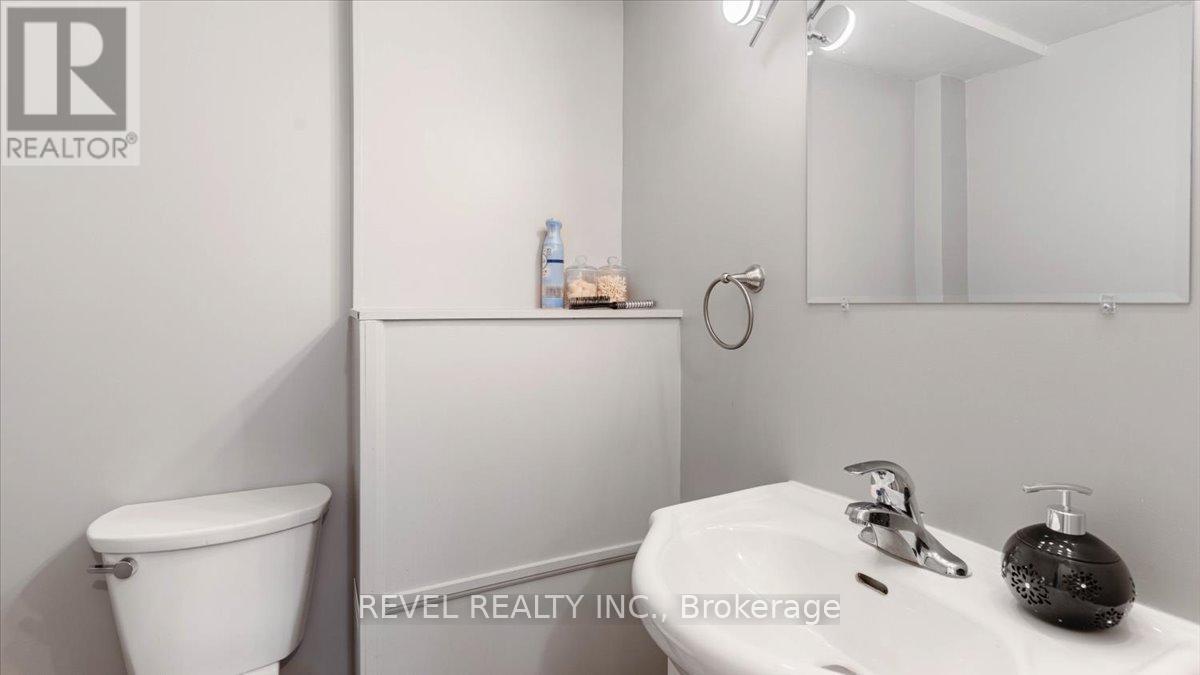 12 Chown Crescent, Belleville, ON - Indoor Photo Showing Bathroom