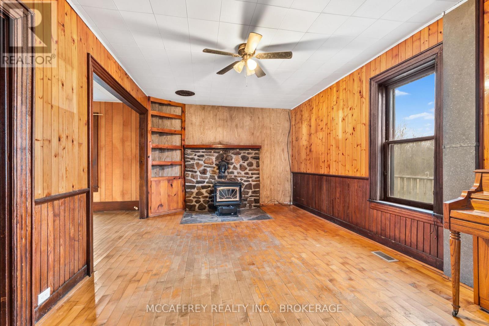 338 Burridge Road E, Frontenac (Frontenac South), ON - Indoor With Fireplace