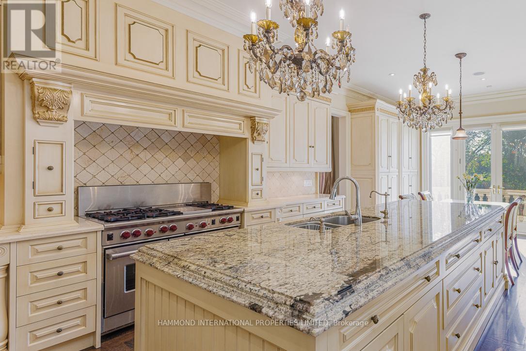 32 Arjay Crescent, Toronto, ON - Indoor Photo Showing Kitchen With Double Sink With Upgraded Kitchen