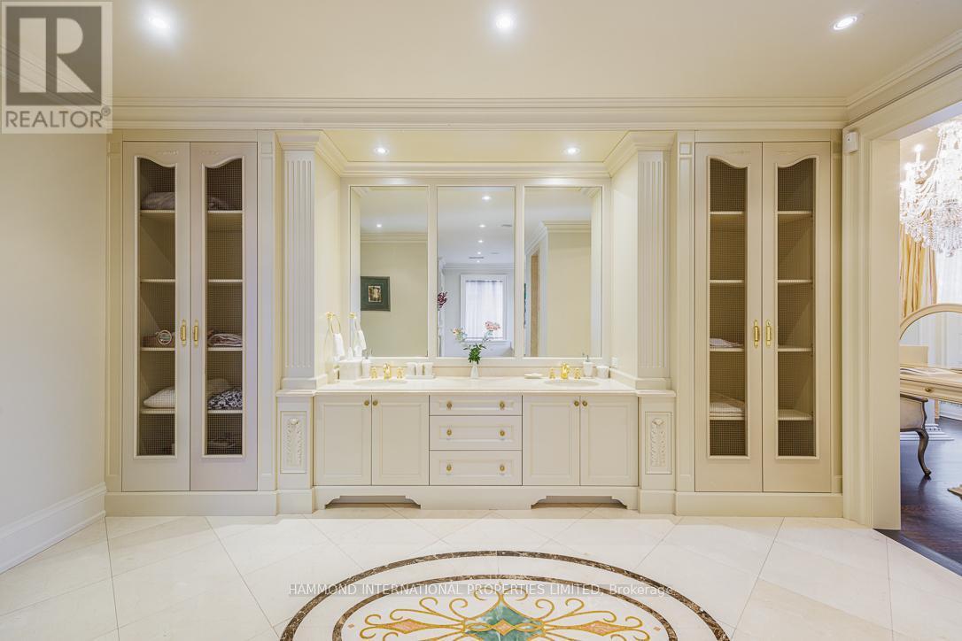 32 Arjay Crescent, Toronto, ON - Indoor Photo Showing Bathroom