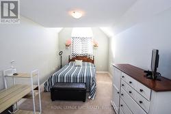 Large upstairs bedroom -